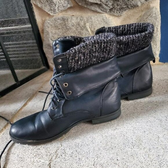 Aeropostale Black Combat Boots with Sweater look top size 9 - Picture 1 of 16